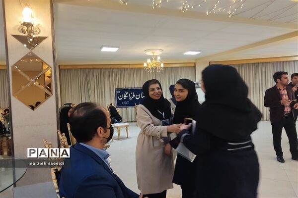 اولین جشنواره زبان انگلیسی ویژه دانش آموزان مدارس خاص