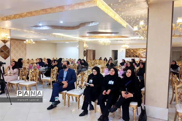 اولین جشنواره زبان انگلیسی ویژه دانش آموزان مدارس خاص