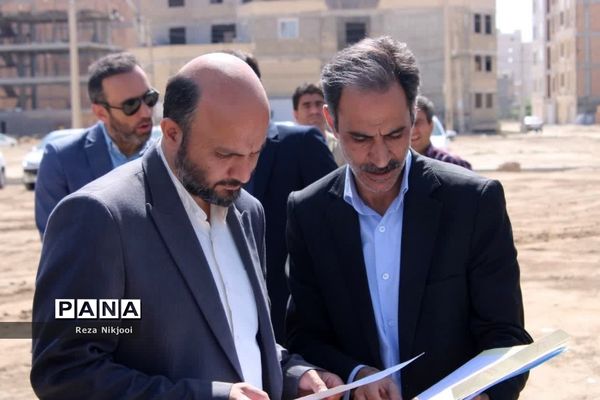 آیین خشت‌گذاری ۱۴۰ باب کلاس درس در شهرستان بهارستان