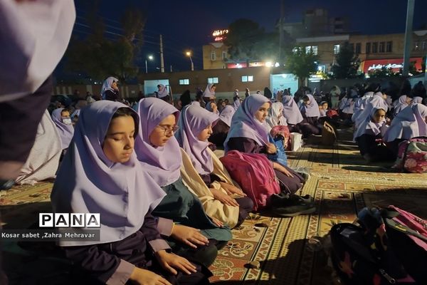 زیارت پرچم حرم امام حسین (ع) در مدرسه معارف ۶