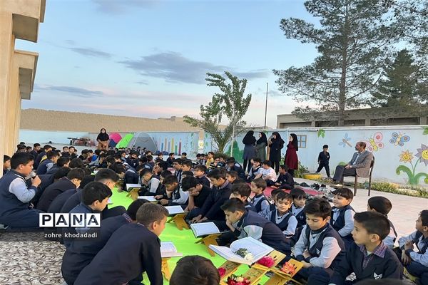 ضیافت افطاری و محفل انس با قرآن دبستان سما خاتم