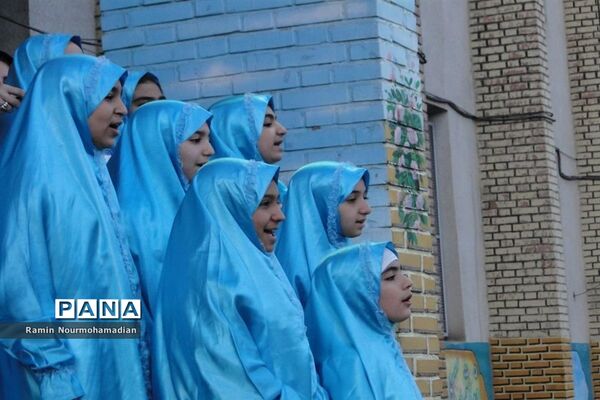 افطاری صمیمی دختران دانش آموز منطقه۹