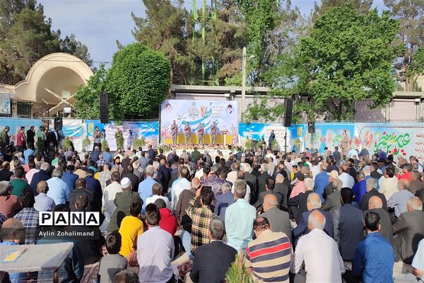 نماز عید فطر در شهرستان رباط‌کریم