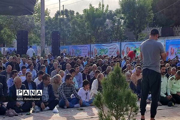 نماز عید فطر در شهرستان رباط‌کریم