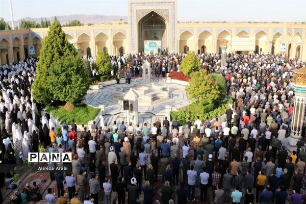 اقامه نماز عید سعید فطر در کاشمر