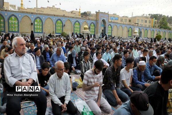 اقامه نماز عید سعید فطر در شهرستان پیشوا