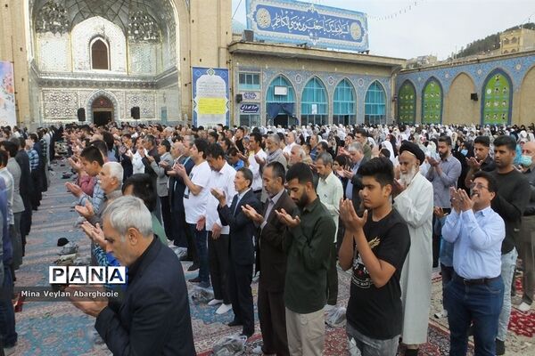 اقامه نماز عید سعید فطر در شهرستان پیشوا