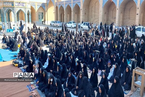 اقامه نماز عید فطر در سطح شهرستان نایین