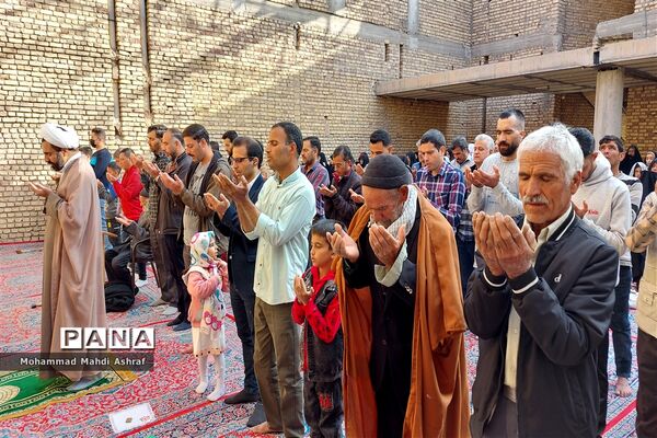 اقامه نماز عید فطر در سطح شهرستان نایین