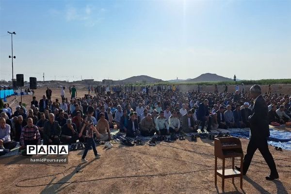 اقامه نماز عید سعید فطر درابرکوه