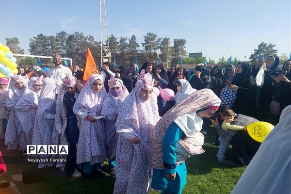 حضور پر شور کودکان دهه نودی در نماز عید سعید فطر آباده