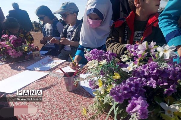 حضور پر شور کودکان دهه نودی در نماز عید سعید فطر آباده