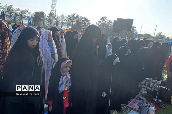 حضور پر شور کودکان دهه نودی در نماز عید سعید فطر آباده