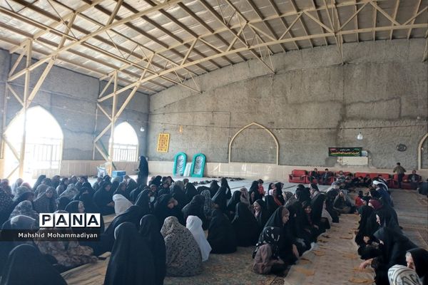 نماز عید سعید فطر در روستای مشکان  شهرستان خرّم بید