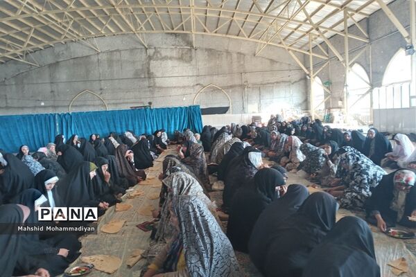 نماز عید سعید فطر در روستای مشکان  شهرستان خرّم بید