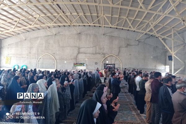نماز عید سعید فطر در روستای مشکان  شهرستان خرّم بید