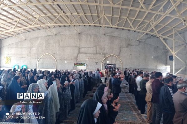 نماز عید سعید فطر در روستای مشکان  شهرستان خرّم بید