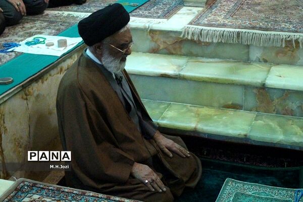 نماز عید سعید فطر در حرم حضرت معصومه (س)