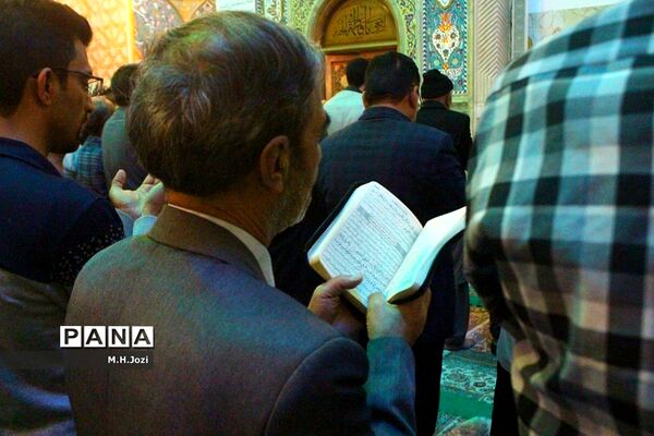 نماز عید سعید فطر در حرم حضرت معصومه (س)
