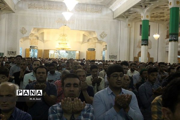 نماز عید سعید فطر در حرم حضرت معصومه (س)