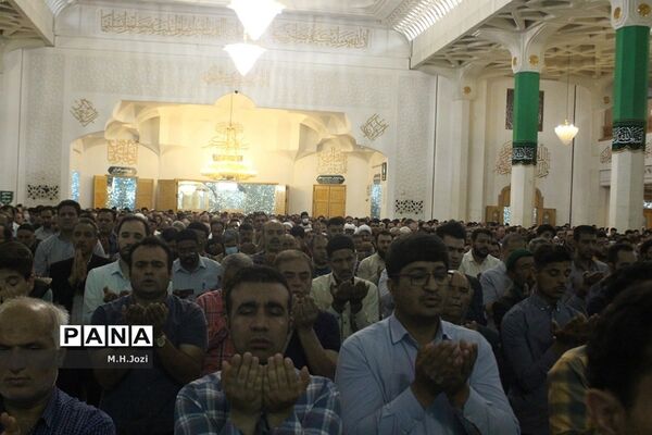 نماز عید سعید فطر در حرم حضرت معصومه (س)