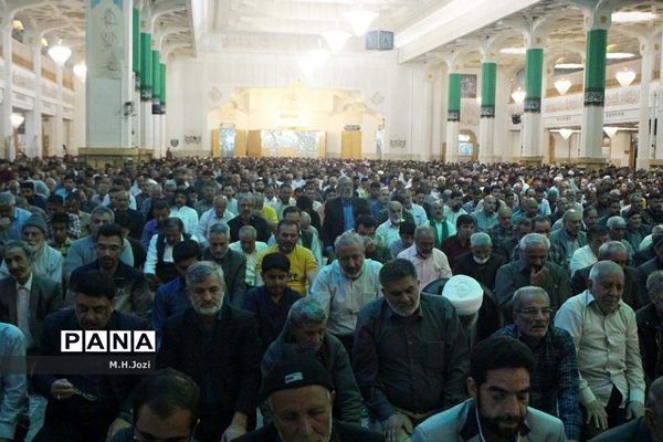 نماز عید سعید فطر در حرم حضرت معصومه (س)