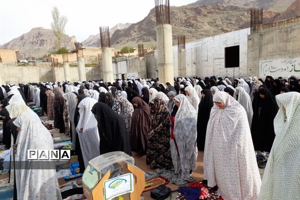 نماز عید فطر در شهرستان فریدونشهر اصفهان
