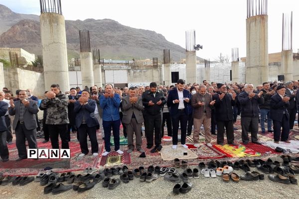 نماز عید فطر در شهرستان فریدونشهر اصفهان