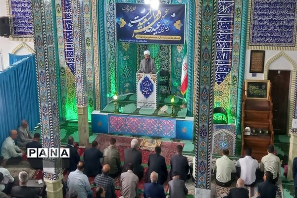 اقامه نماز باشکوه عید سعید فطر در فیروزکوه