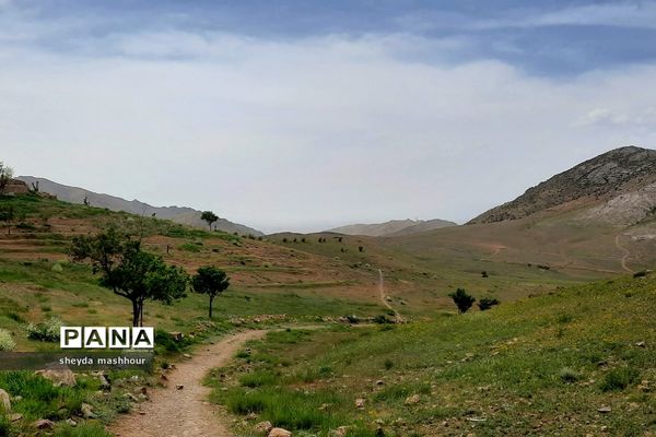 طبیعت زیبا و بکر سرخه حصار تهران