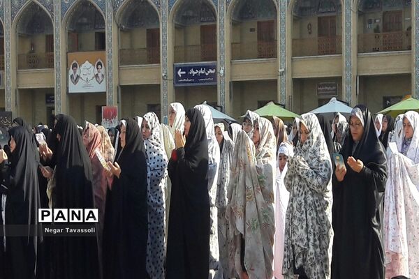 نماز عید بندگی در حرم مطهر شاهچراغ (ع)