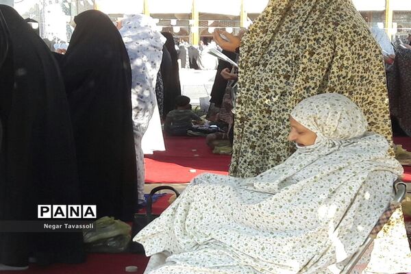 نماز عید بندگی در حرم مطهر شاهچراغ (ع)