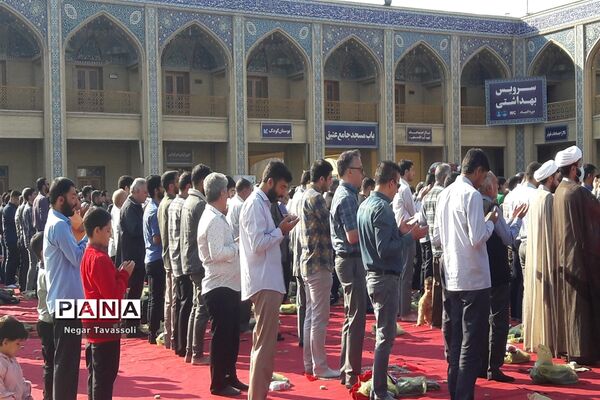 نماز عید بندگی در حرم مطهر شاهچراغ (ع)