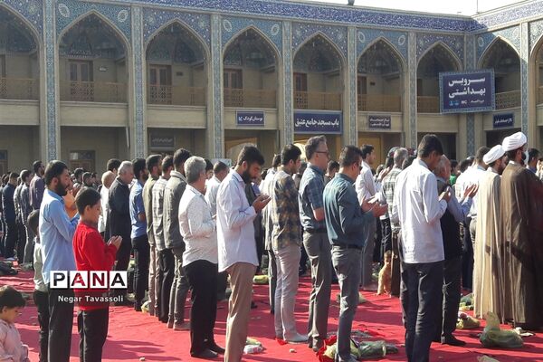 نماز عید بندگی در حرم مطهر شاهچراغ (ع)