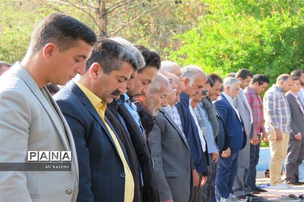 نماز عید سعید فطر در خاتم