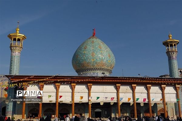 برگزاری نمازباشکوه روزعیدسعید فطر، به امامت آیت الله دژکام در حرم مطهر شاهچراغ (ع)