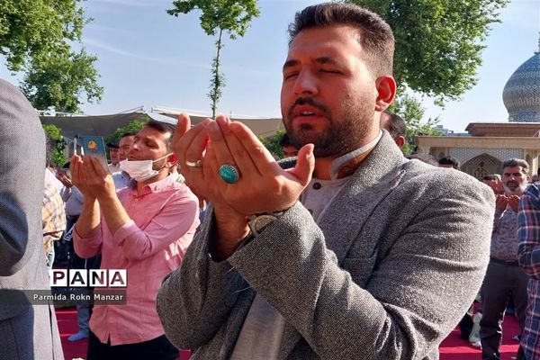 برگزاری نمازباشکوه روزعیدسعید فطر، به امامت آیت الله دژکام در حرم مطهر شاهچراغ (ع)