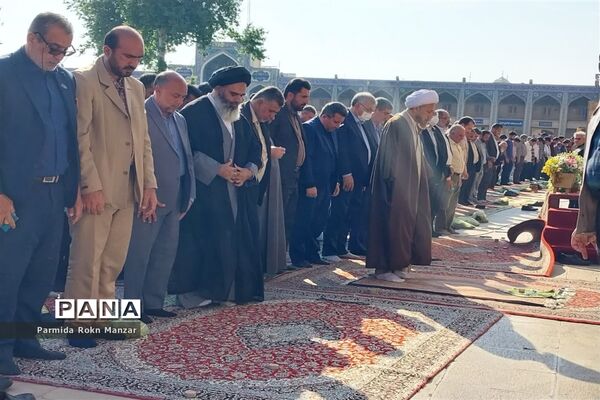 برگزاری نمازباشکوه روزعیدسعید فطر، به امامت آیت الله دژکام در حرم مطهر شاهچراغ (ع)