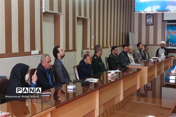 تقدیر از خبرنگاران پانا در جلسه شورای آموزش و پرورش نایین