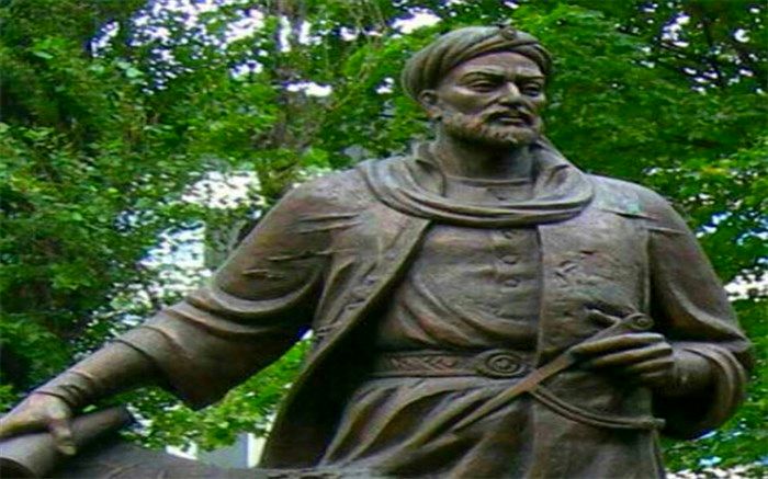 آثار شیخ‌بهایی نمایانگر نبوغ ادبی این اندیشمند بزرگ است