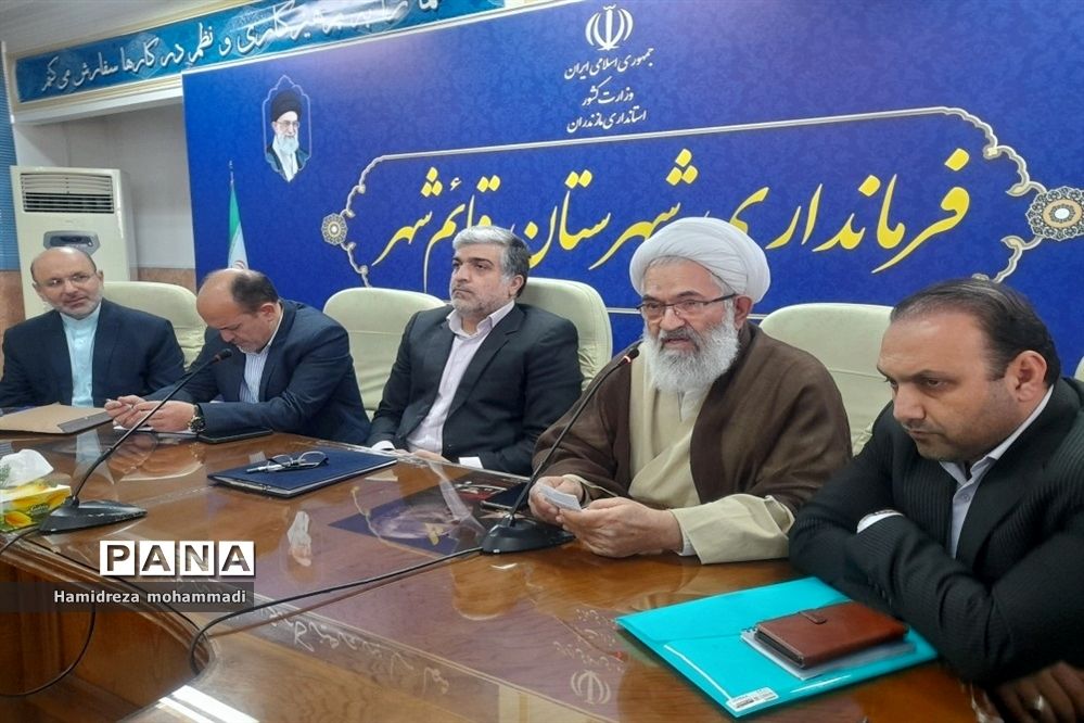 نخستین جلسه شورای اداری قائمشهر