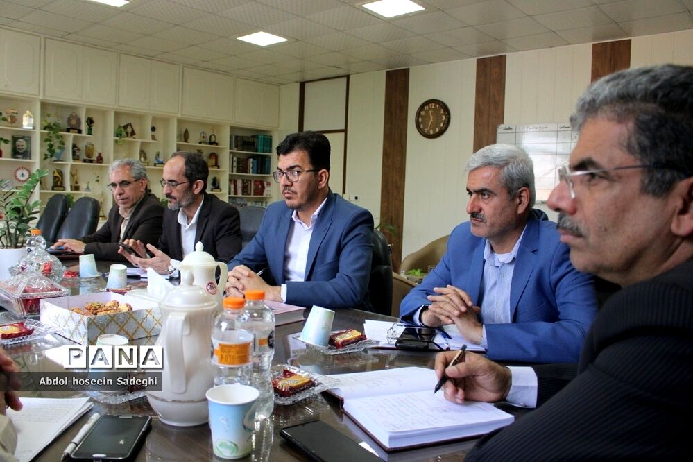 نشست برنامه‌ریزی یادواره شهدای فرهنگی استان بوشهر