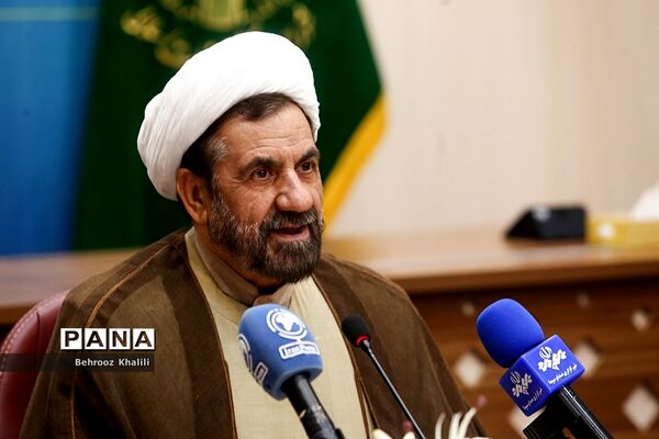 جلسه هم‌اندیشی بزرگداشت دهه کرامت