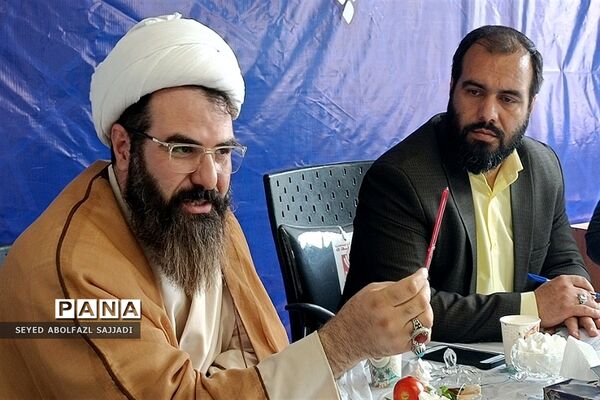 برگزاری جلسه شورای آموزش و پرورش فشافویه