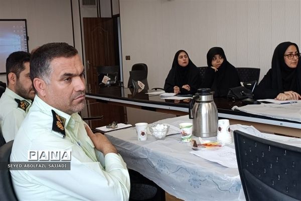 برگزاری جلسه شورای آموزش و پرورش فشافویه