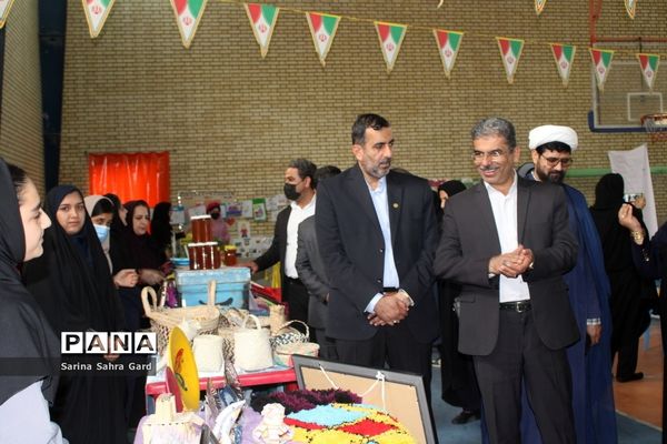 افتتاح نمایشگاه مشاغل در بوشهر