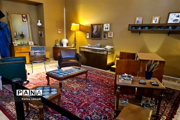 بازدید دانش‌آموزان دبیرستان فرهنگ ۱۳ از باغ موزه نگارستان