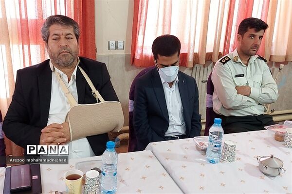 بازدید شورای آموزش و پرورش شهرستان قرچک از مدرسه استثنایی زنده یاد منصوری