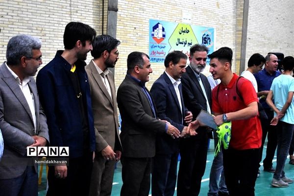 قهرمانی تیم فوتسال شرکت تعاونی دهیاری‌های جلگه در مسابقات جام رمضان بهاباد