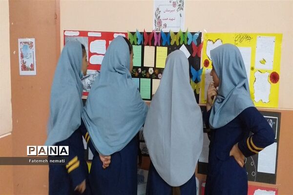 برپایی نمایشگاه با موضوع هفته مشاغل در آموزشگاه شایستگان ملارد